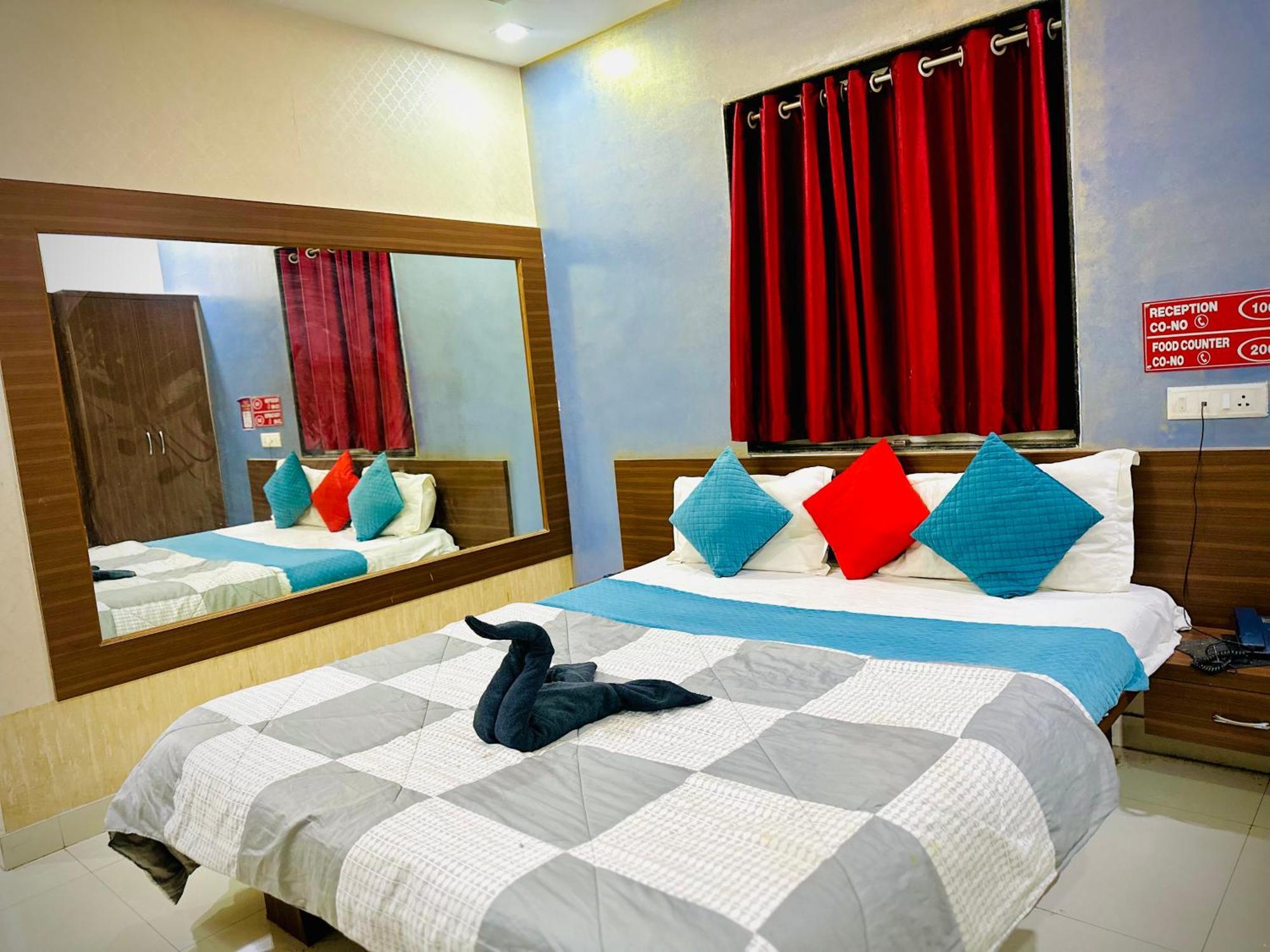 Hotel Sawai Executive Jadhavwadi Zewnętrze zdjęcie