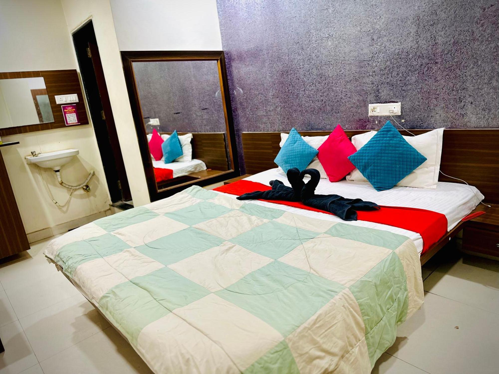 Hotel Sawai Executive Jadhavwadi Zewnętrze zdjęcie